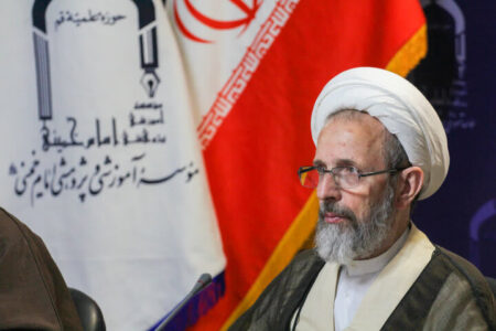 آیت الله رجبی: خطر گسستگی جامعه اسلامی از تهدیدات خارجی خطرناکتر است آیت الله رجبی: خطر گسستگی جامعه اسلامی از تهدیدات خارجی خطرناکتر است