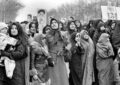 از خانه تا جامعه، تصویر زن در مطبوعات دهه شصت از خانه تا جامعه، تصویر زن در مطبوعات دهه شصت