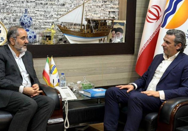 استقبال سفارت پرتغال در ایران برای گسترش همکاریهای گردشگری با قشم استقبال سفارت پرتغال در ایران برای گسترش همکاریهای گردشگری با قشم