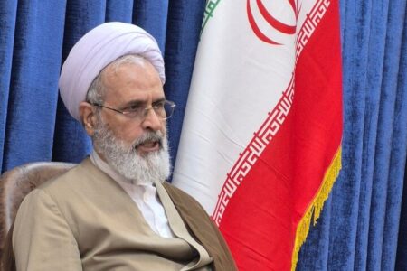 اعرافی: اکنون حدود ۱۵هزار مبلغ در طرحهای «امین» مدارس کشور حضور دارند اعرافی: اکنون حدود ۱۵هزار مبلغ در طرحهای «امین» مدارس کشور حضور دارند