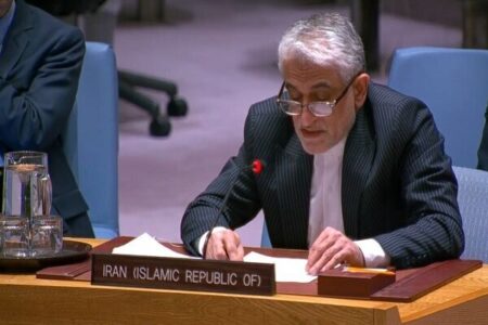 فرانسه، انگلیس و آمریکا گامهای عملی برای بازسازی اعتماد بردارند فرانسه، انگلیس و آمریکا گامهای عملی برای بازسازی اعتماد بردارند