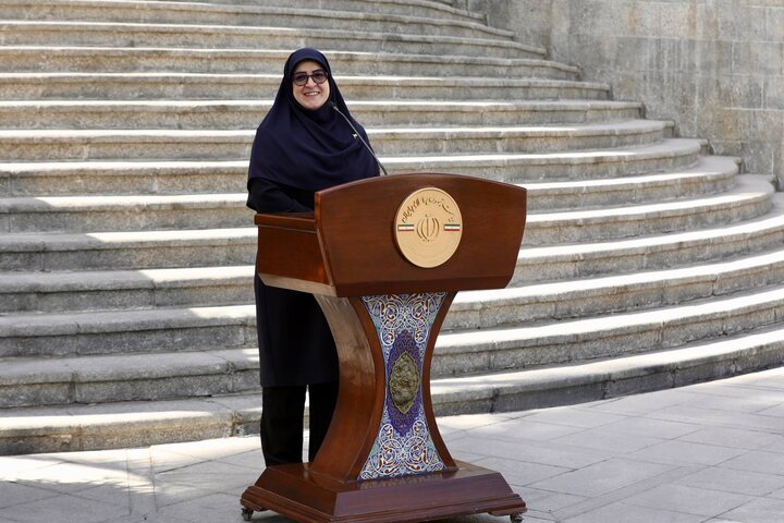 نشست خبری مشترک سخنگوی دولت و رئیس سازمان برنامه و بودجه برگزار میشود نشست خبری مشترک سخنگوی دولت و رئیس سازمان برنامه و بودجه برگزار میشود