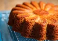 طرز تهیه کیک خرمالو با سس مخصوص/ دسر خاص برای روزهای سرد زمستان طرز تهیه کیک خرمالو با سس مخصوص/ دسر خاص برای روزهای سرد زمستان