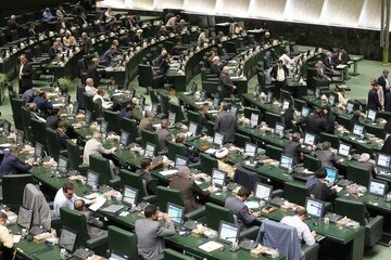 کمیسیون آموزش مجلس: در میان بازداشت‌شدگان حوادث اخیر تعدادی دانش‌آموز زیر ۱۸ سال وجود دارند؛ آموزش و پرورش باید برای رسیدگی به وضعیت آنها ورود کند