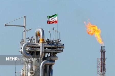 سهم صندوق توسعه ملی از صادرات نفت ۲۰ درصد شد سهم صندوق توسعه ملی از صادرات نفت ۲۰ درصد شد