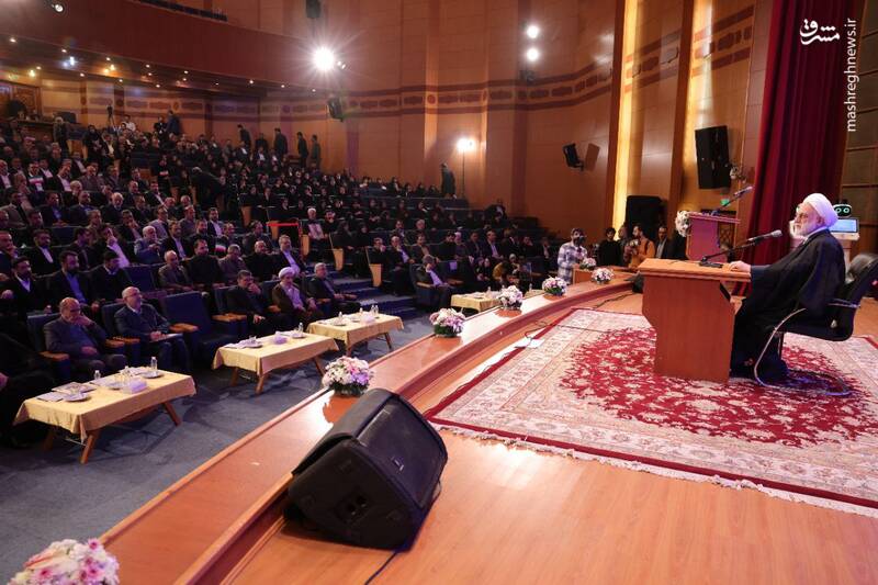 عکس/ حضور رئیس عدلیه در همایش سالانه مرکز وکلا و کارشناسان قوه قضائیه عکس/ حضور رئیس عدلیه در همایش سالانه مرکز وکلا و کارشناسان قوه قضائیه