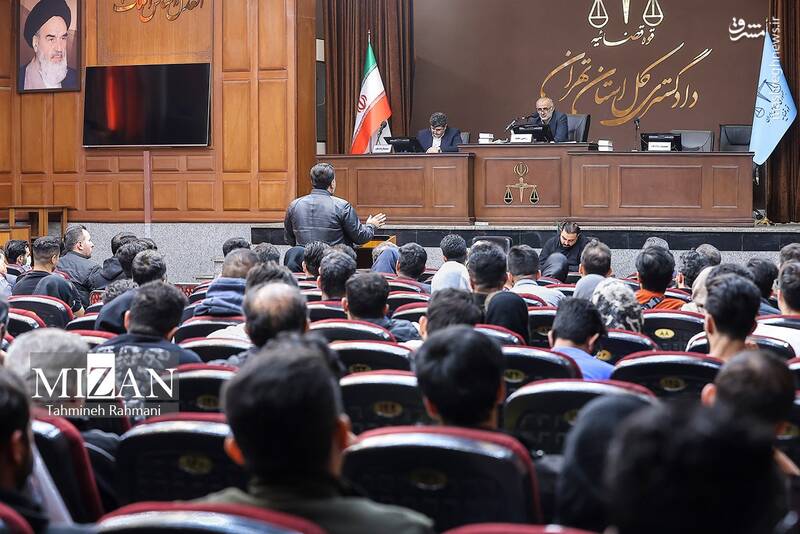 عکس/ دومین جلسه دادگاه رسیدگی به اتهامات پرونده "کوروش کمپانی" عکس/ دومین جلسه دادگاه رسیدگی به اتهامات پرونده "کوروش کمپانی"