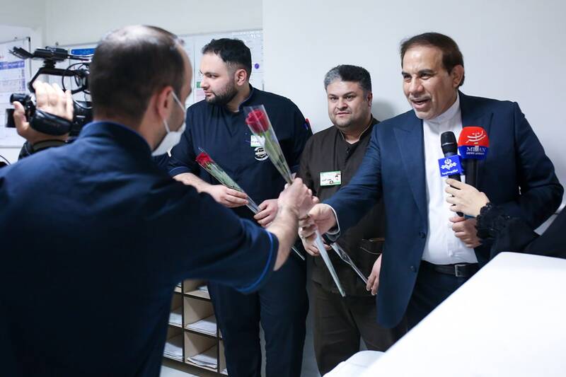 عیادت معاون قوه قضاییه از مجروحان حوادث اخیر عیادت معاون قوه قضاییه از مجروحان حوادث اخیر