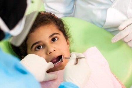 غفلت والدین از دندانی که شیری نیست غفلت والدین از دندانی که شیری نیست