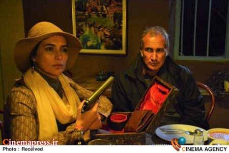 «لاله کبود» به اکران آنلاین رسید «لاله کبود» به اکران آنلاین رسید