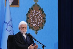 همان افرادی که در دفاع مقدس با صدام نشستند الان با صهیونیست‌ها هستند