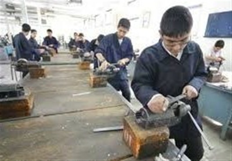 واریز یک در هزار مزد کارگران به خزانه دولت واریز یک در هزار مزد کارگران به خزانه دولت