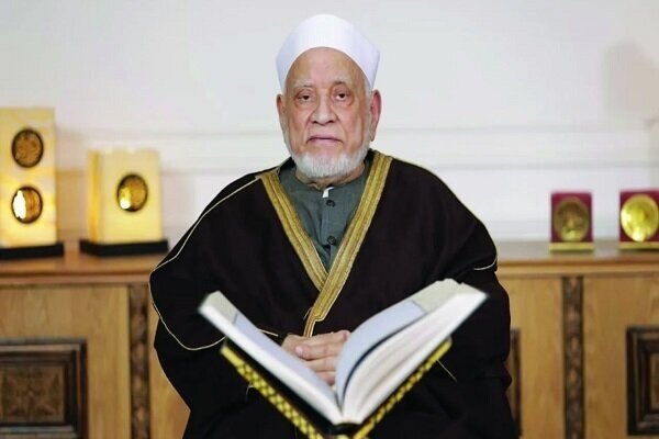 پرچم داری احمد عمر هاشم در ترویج اسلام رحمانی و مقابله با افراط گرایی پرچم داری احمد عمر هاشم در ترویج اسلام رحمانی و مقابله با افراط گرایی