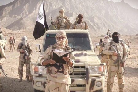 انهدام شبکه تروریستی در شرق کشور/ دستگیری 8 تروریست و هلاکت 3 نفر انهدام شبکه تروریستی در شرق کشور/ دستگیری 8 تروریست و هلاکت 3 نفر