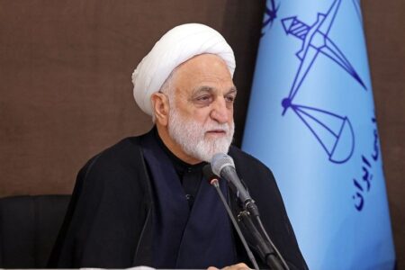 اژهای: با اخلالگران در بازار مایحتاج عمومی قاطع برخورد خواهد شد اژهای: با اخلالگران در بازار مایحتاج عمومی قاطع برخورد خواهد شد