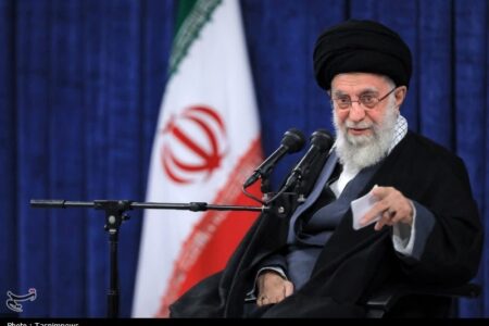 رهبر معظم انقلاب به مردم اصفهان نگاه ویژهای داشتند رهبر معظم انقلاب به مردم اصفهان نگاه ویژهای داشتند