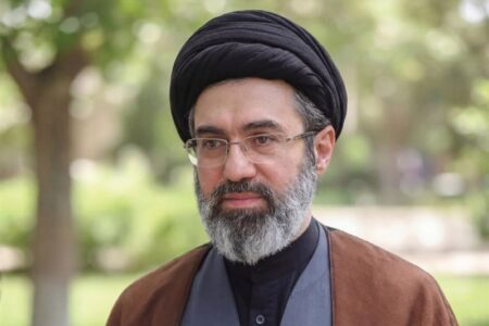 روایت یک استاد حوزه از اخلاص و گمنامی آیتالله سید مجتبی خامنهای روایت یک استاد حوزه از اخلاص و گمنامی آیتالله سید مجتبی خامنهای