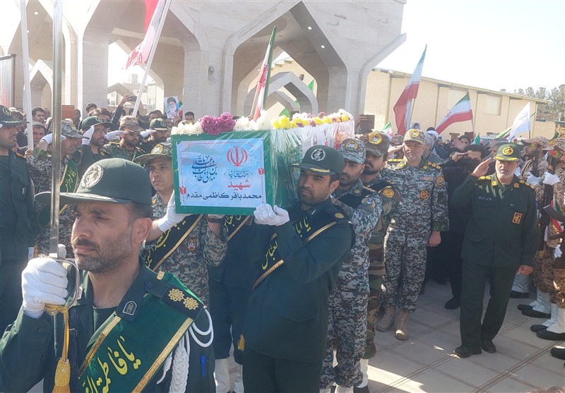 شهید امیر سرتیپ محمدباقر کاظمیمقدم در گناباد تشییع شد+تصاویر اخبار گناباد , شهادت , ارتش , خراسان رضوی , اخبار استان خراسان رضوی , جنگ آمریکا و رژیم صهیونیستی علیه ایران , انقلاب اسلامی ,