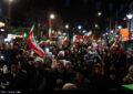 52شب حضور مردم کردستان در میدان؛ روایت همبستگی زنده در کف خیابان+تصویر 52شب حضور مردم کردستان در میدان؛ روایت همبستگی زنده در کف خیابان+تصویر