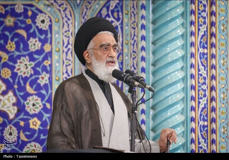 امام جمعه قم: مسئولان دیپلماسی ‌باید نقطه‌زنی کنند‌