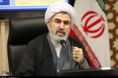 امضای 11 هزار استاد حوزههای علمیه پای بیعتنامه با رهبر معظم انقلاب امضای 11 هزار استاد حوزههای علمیه پای بیعتنامه با رهبر معظم انقلاب