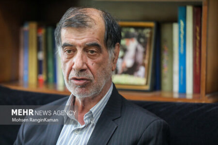 باهنر: «قالیباف» در مذاکرات از دستاوردهای میدان دفاع میکند باهنر: «قالیباف» در مذاکرات از دستاوردهای میدان دفاع میکند