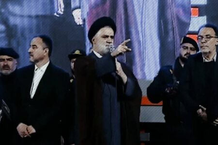 تنگه هرمز تا قیامت در اختیار ملت ایران باقی میماند تنگه هرمز تا قیامت در اختیار ملت ایران باقی میماند