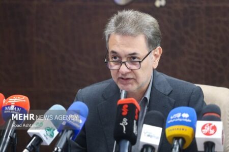 تکریم بیمه شدگان و ارایه دهندگان خدمت در سال جاری تکریم بیمه شدگان و ارایه دهندگان خدمت در سال جاری