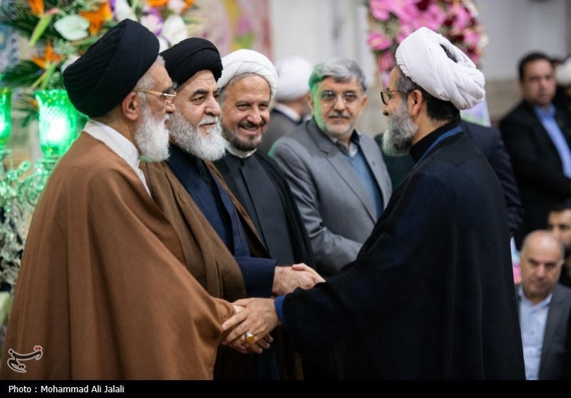 خطبهخوانی و آغاز دهه کرامت از حرم حضرت معصومه(س)+ عکس حضرت معصومه (س) , اخبار استان قم , دهه کرامت ,