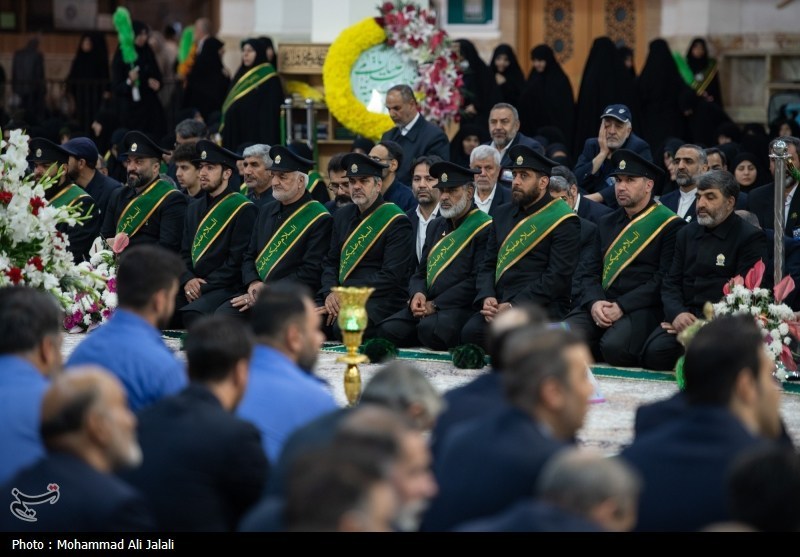 خطبهخوانی و آغاز دهه کرامت از حرم حضرت معصومه(س)+ عکس حضرت معصومه (س) , اخبار استان قم , دهه کرامت ,