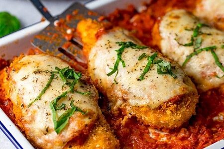 دستور تهیه چیکن پارمزان ایتالیایی خوشمزه و ترد دستور تهیه چیکن پارمزان ایتالیایی خوشمزه و ترد