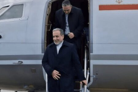 عراقچی برای دیدار با پوتین وارد سنپترزبورگ شد عراقچی برای دیدار با پوتین وارد سنپترزبورگ شد