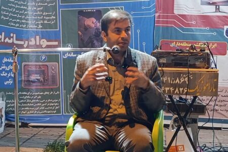 محمدی: جنگ سایبری و رسانهای ریشه در تجربههای تاریخی دارد محمدی: جنگ سایبری و رسانهای ریشه در تجربههای تاریخی دارد