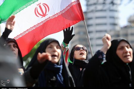 نهضت فراگیر و امیدبخش «ایجاد امید اجتماعی در پسا جنگ» راه بیندازیم نهضت فراگیر و امیدبخش «ایجاد امید اجتماعی در پسا جنگ» راه بیندازیم