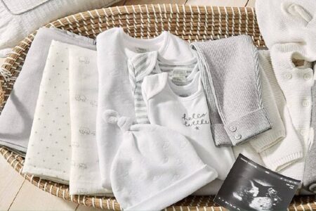 ویزیت آنلاین مادران باردار در جنگ ویزیت آنلاین مادران باردار در جنگ