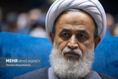 پناهیان: قم پایگاه نصرت دین در آخرالزمان است پناهیان: قم پایگاه نصرت دین در آخرالزمان است