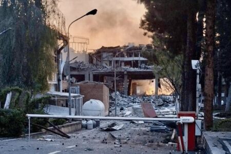 چرایی حمله دشمن به زیرساخت های سلامت ایران چرایی حمله دشمن به زیرساخت های سلامت ایران