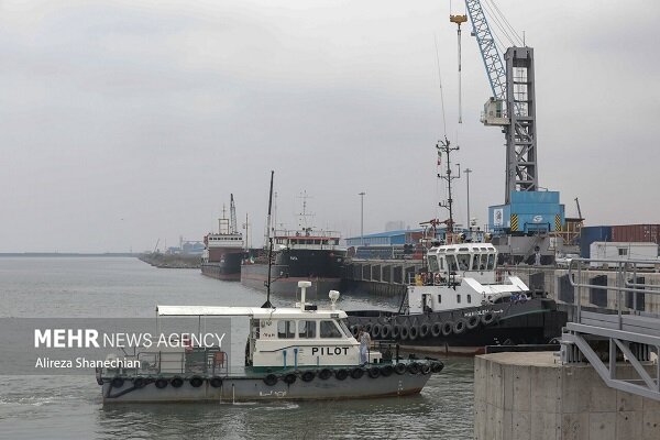 کریدورهای شمالی و زمینی، برگ برنده ایران در شرایط محدودیت دریایی کریدورهای شمالی و زمینی، برگ برنده ایران در شرایط محدودیت دریایی