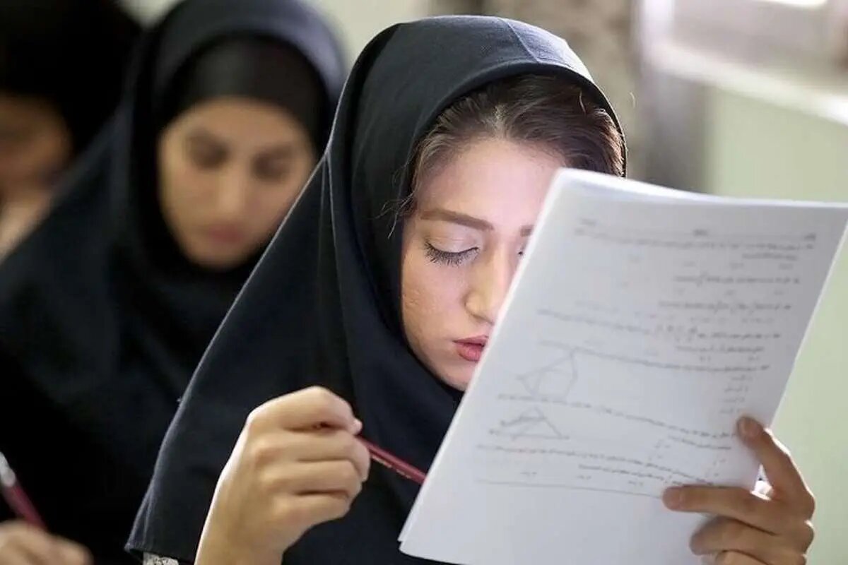 افشاگری جنجالی؛ برخی مدیران دانشآموز جابهجا میکنند و پورسانت میگیرند! افشاگری جنجالی؛ برخی مدیرانِ مدرسهدار دانشآموز جابهجا میکنند و پورسانت میگیرند!