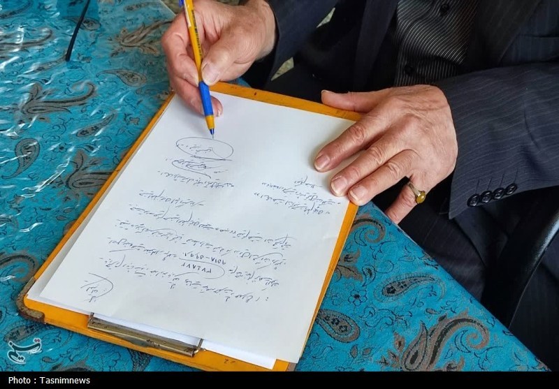 اهدای زمین موروثی در پی حمله آمریکایی -صهیونی به حسینیه اعظم زنجان اهدای زمین موروثی در پی حمله آمریکایی -صهیونی به حسینیه اعظم زنجان