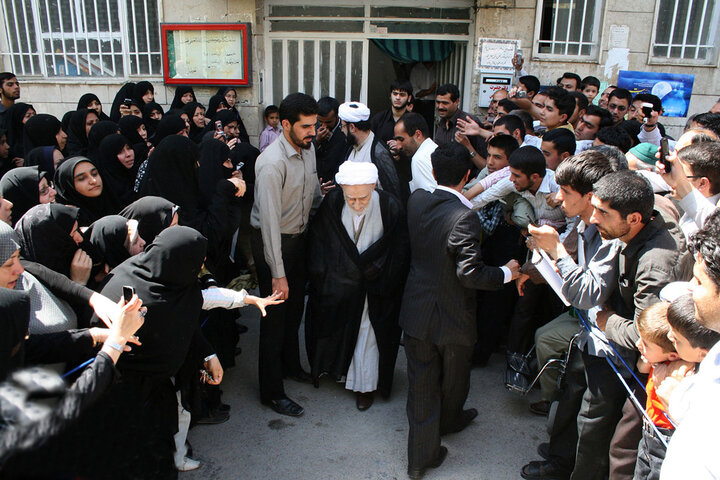 بنیان سیره آیت الله بهجت بر پایه «خداترسی» و «حفظ عصمت کودکی» بنا شد بنیان سیره آیت الله بهجت بر پایه «خداترسی» و «حفظ عصمت کودکی» بنا شد