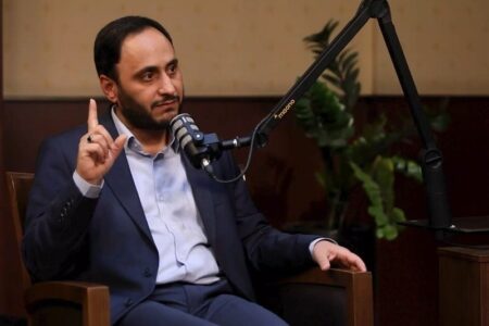 بهادریجهرمی: جنگ به حوزه دریایی، اقتصادی و دیپلماتیک کشیده شد بهادریجهرمی: جنگ به حوزه دریایی، اقتصادی و دیپلماتیک کشیده شد