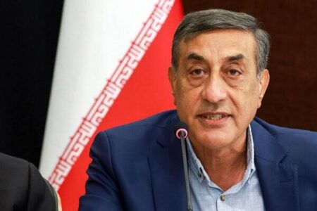 تأکید قائمپناه بر افزایش تردد کامیونها در مرز بازرگان تأکید قائمپناه بر افزایش تردد کامیونها در مرز بازرگان