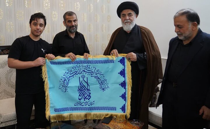 حجت الاسلام اجاقنژاد: راه شهدا با ایستادگی بازماندگان ادامه پیدا میک حجت الاسلام اجاقنژاد: راه شهدا با ایستادگی بازماندگان ادامه پیدا میک