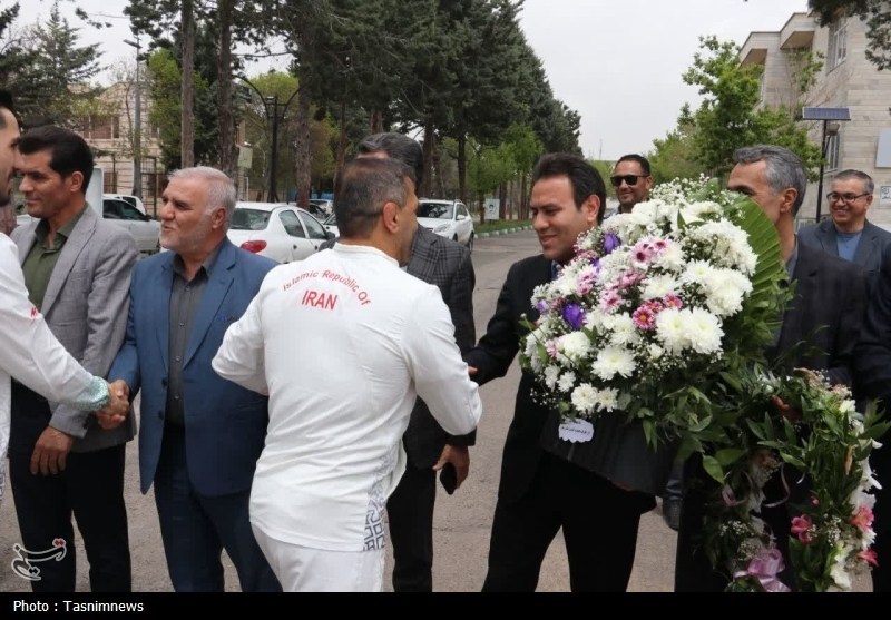 درخشش تاریخی ورزش زنجان در ساحل سانیا؛ «شهدای ناو دنا» سوم آسیا شدند درخشش تاریخی ورزش زنجان در ساحل سانیا؛ «شهدای ناو دنا» سوم آسیا شدند