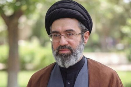 راهبرد رهبری معظم برای صیانت از کارگران در برابر جنگ اقتصادی راهبرد رهبری معظم برای صیانت از کارگران در برابر جنگ اقتصادی