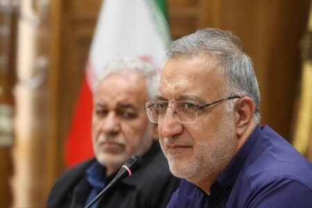 زاکانی: نیروهای مسلح آماده سیلی زدن به دشمن آمریکایی اند زاکانی: نیروهای مسلح آماده سیلی زدن به دشمن آمریکایی اند