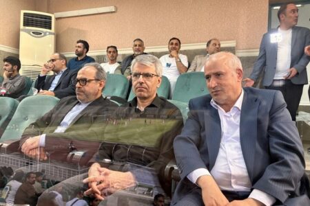 سخنگوی وزارت امورخارجه تماشاگر بازی داخلی تیم ملی فوتبال سخنگوی وزارت امورخارجه تماشاگر بازی داخلی تیم ملی فوتبال