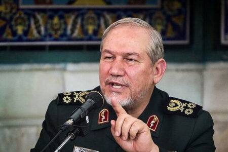 سرلشکر صفوی: امپراتوری آمریکا در حال افول است سرلشکر صفوی: امپراتوری آمریکا در حال افول است