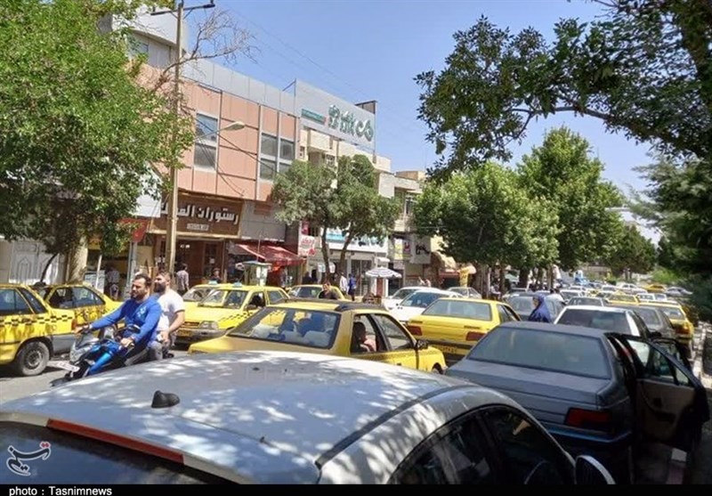 سنندج در قفل ترافیک؛ وعده پارکینگ طبقاتی سالهاست پشت چراغ قرمز ماند سنندج در قفل ترافیک؛ وعده پارکینگ طبقاتی سالهاست پشت چراغ قرمز ماند